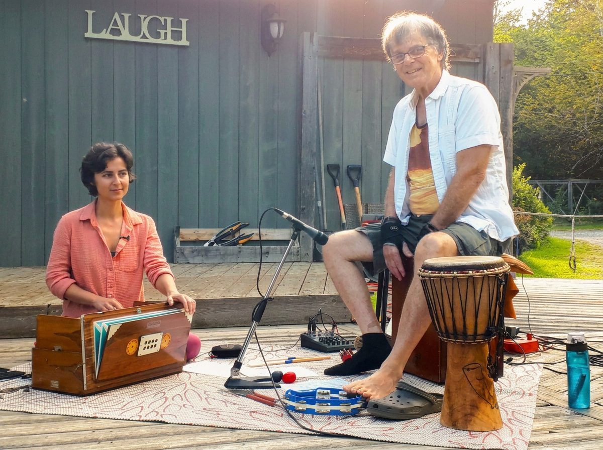 SOULHUM performing outdoors in Chelsea, QC